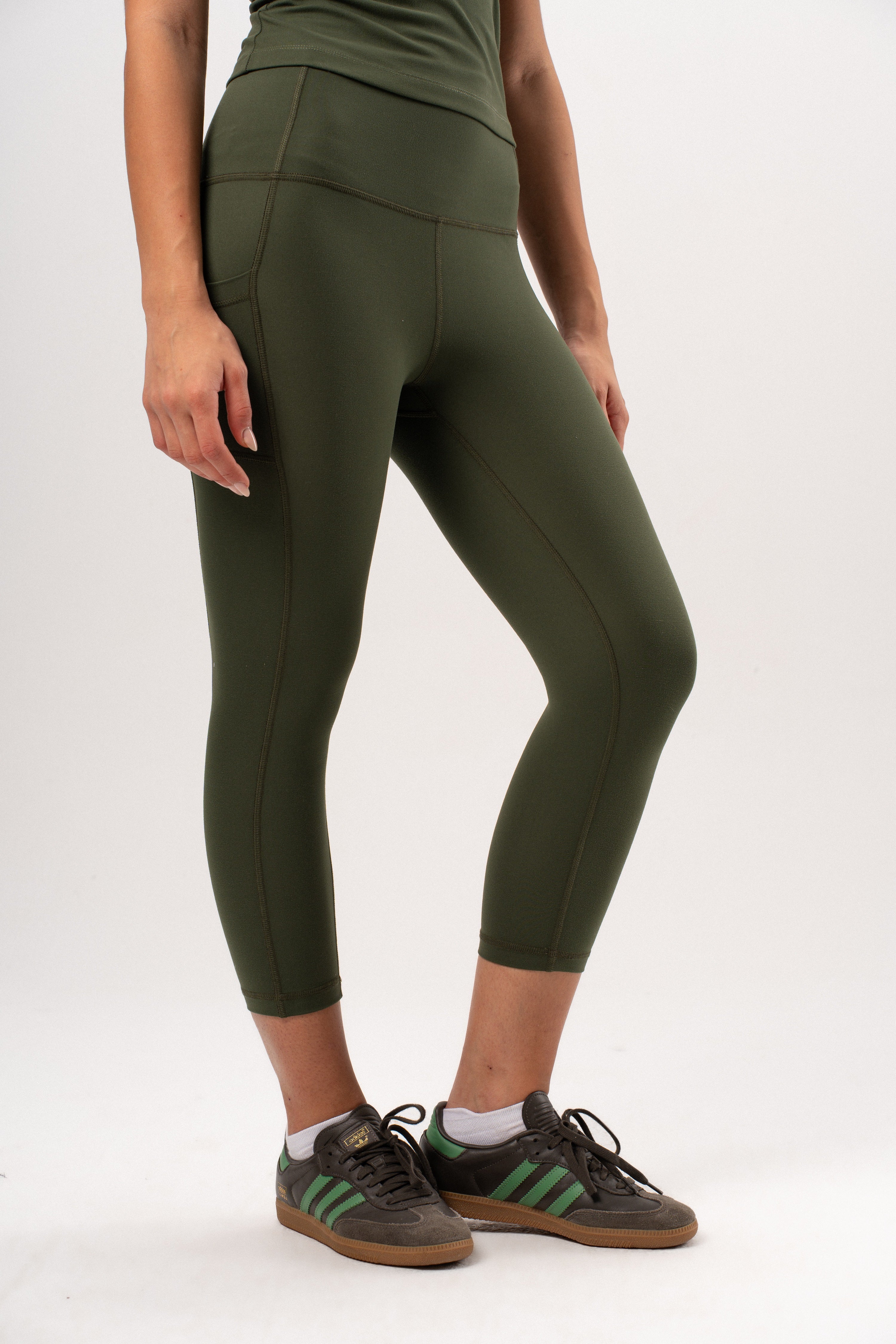 Utility High Waist Pocket Capri